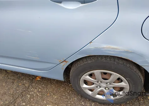 2014 Hyundai Accent Gls z USA, uszkodzony, nr VIN KMHCT4AE0EU674313